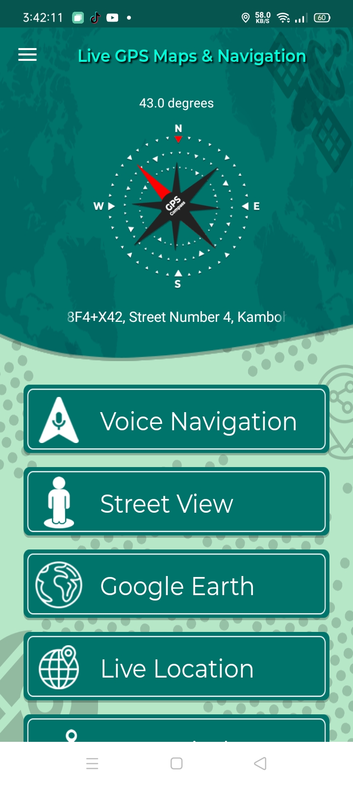 Live GPS Maps and Navigation home screen with digital compass
